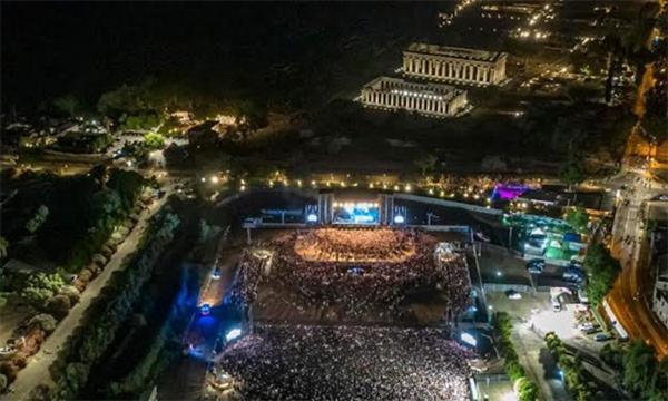 Casa Vacanze Mare Di Paestum Apartman Kültér fotó